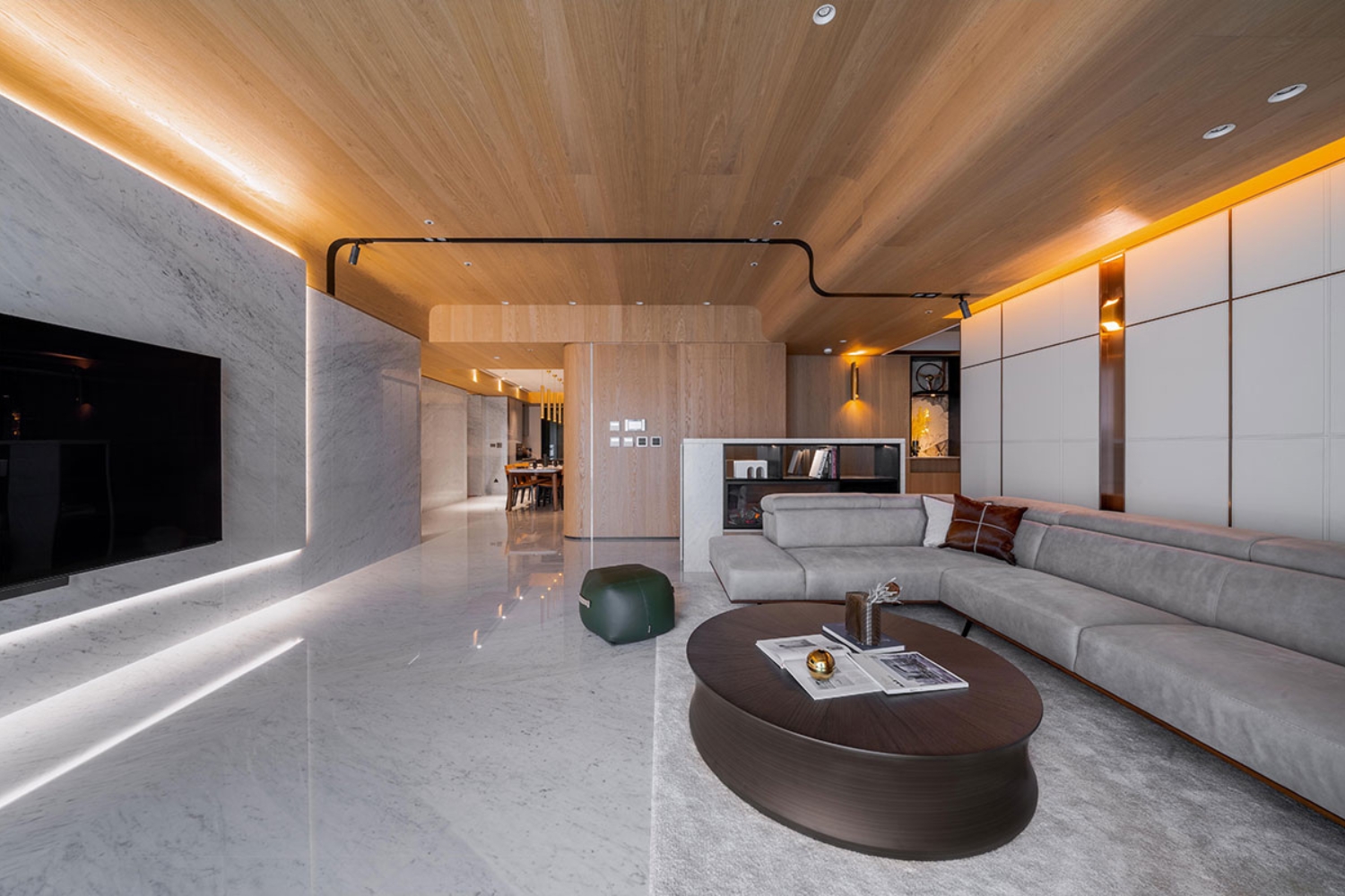 石與木的現代飯店宅。