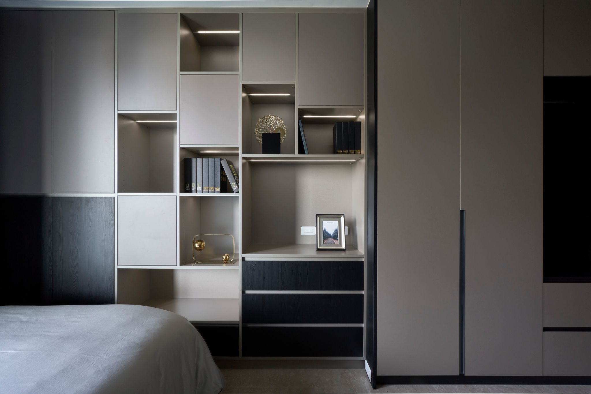 系統櫃也能成為精品設計？一窺藝瓦高雄室內設計總監李淑惠的創意思維 - 皇苑建設 御寶