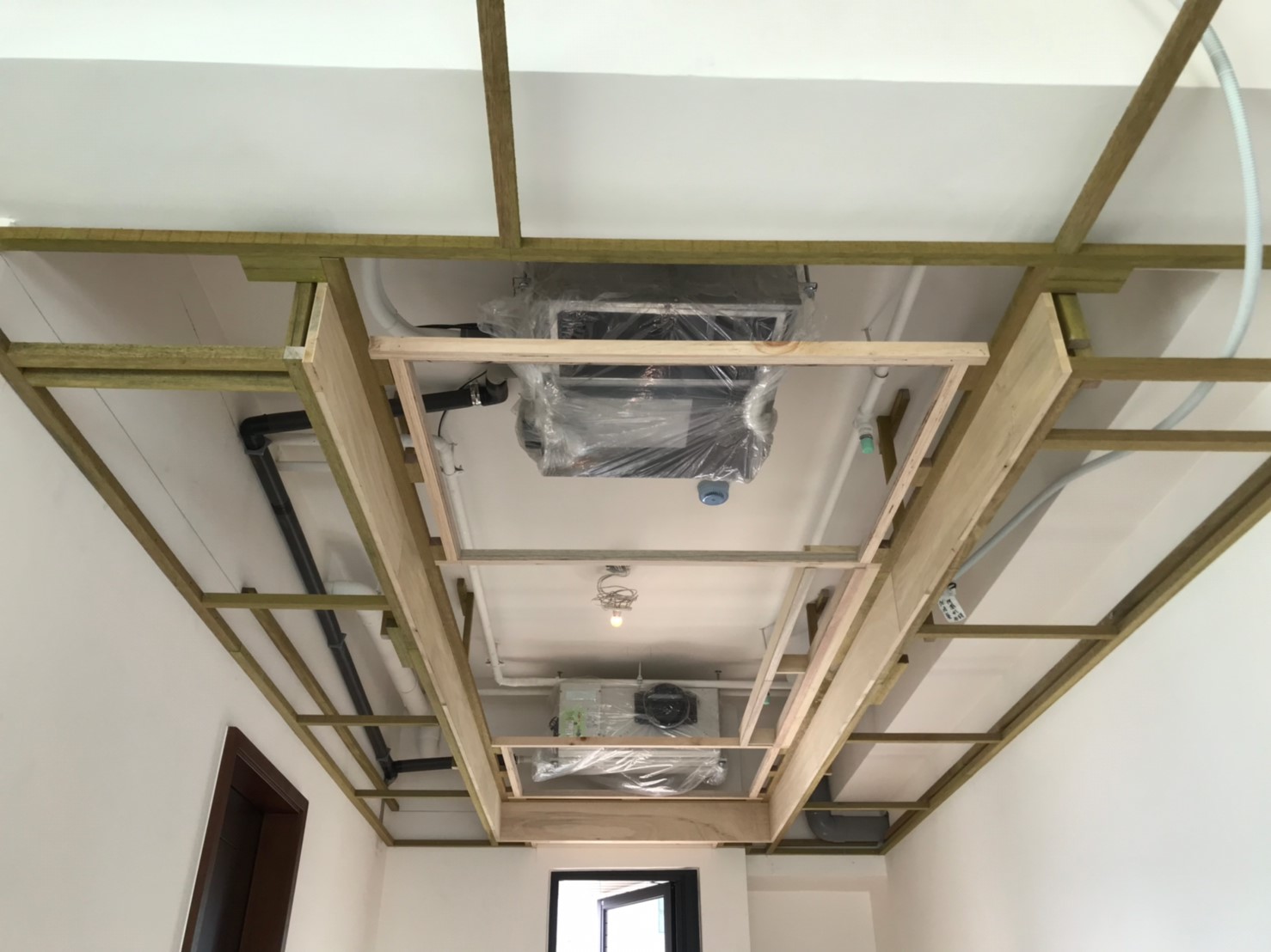 室內裝修全熱交換器與空間設計的完美融合 - 藝瓦高雄室內設計 室內裝修全熱交換器與空間設計的完美融合 - 藝瓦高雄室內設計