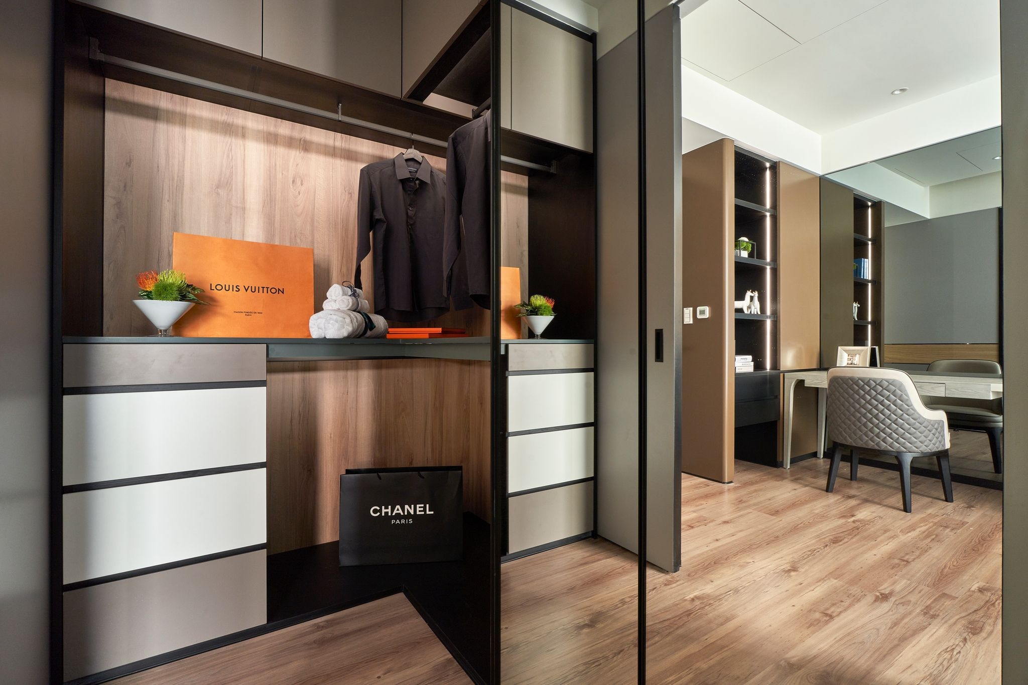 系統櫃也能成為精品設計？一窺藝瓦高雄室內設計總監李淑惠的創意思維 - 城揚建設 帝品苑